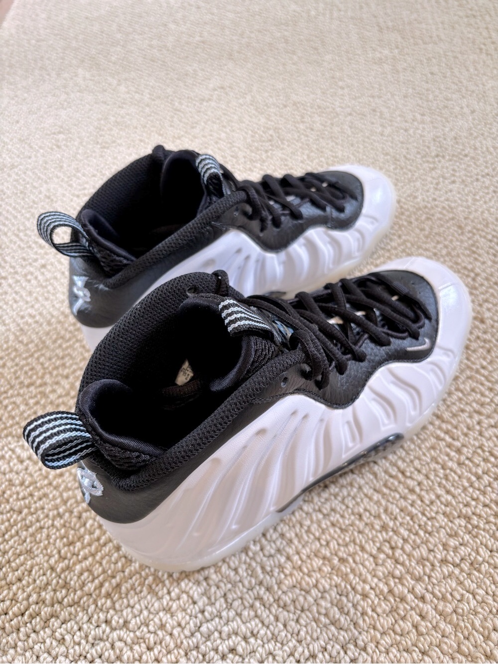 New Nike Little Posite One (GS) Black and White Foam-Style Athletic Sneakers